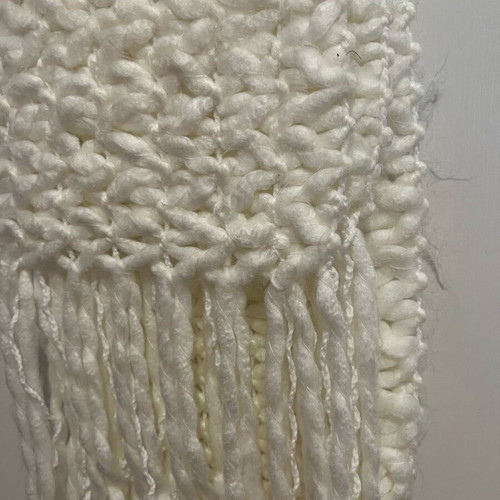 Women's scarf like new, white, very soft