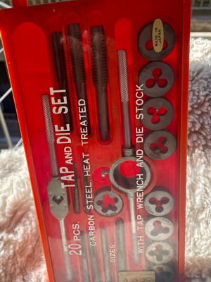 Tap and die set made in Japan, new, carbon steel