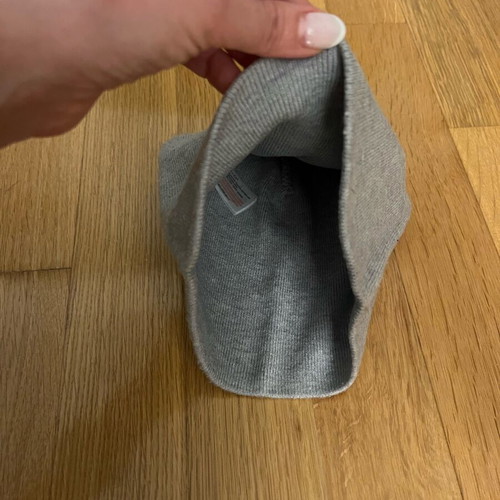 Primark beanie like new, grey