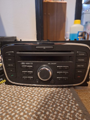 Ford Focus MK2 CD radio player like new, original
