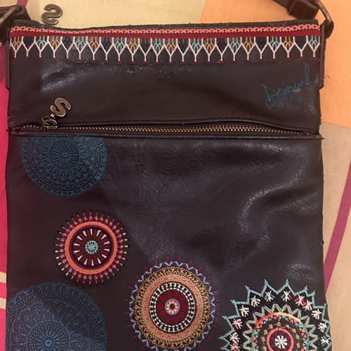 Desigual shoulder bag medium size used, colorful