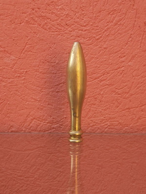 Brass finial used, with thick base