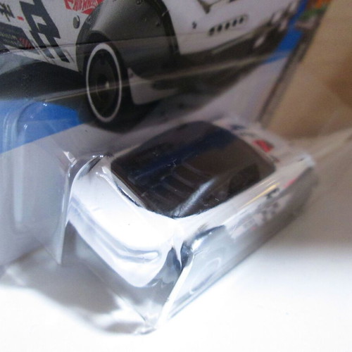 Mazda MX-5 Miata Hot Wheels new