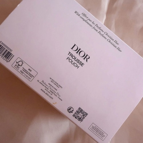 Dior Beauty Pink Patent CD Pouch new with box