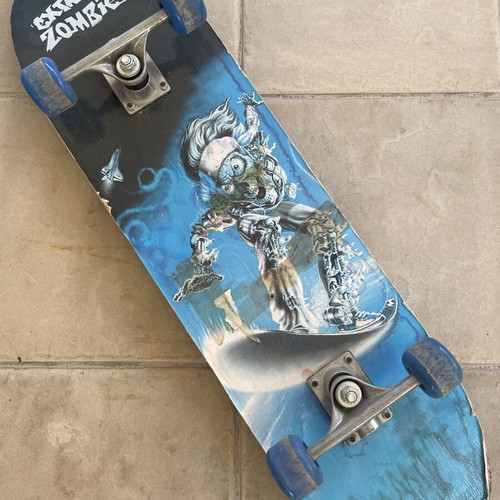 Skateboard 3K like new, fully functional
