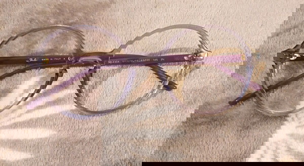 Κοκάλινος σκελετός Rayban