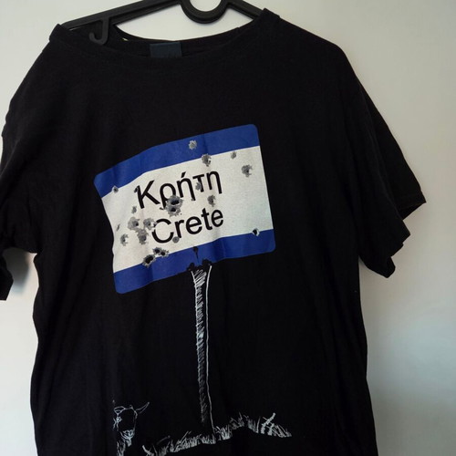 T-shirts used, sizes S and M