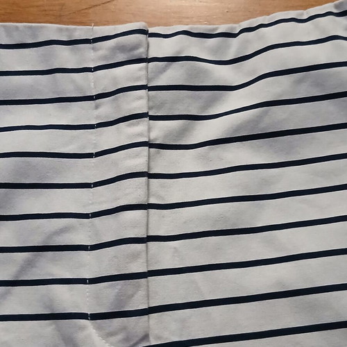 Zara Stripes High Waist Shorts Medium Size like new, white and blue