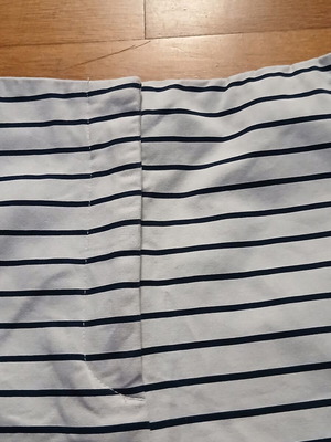 Zara Stripes High Waist Shorts Medium Size like new, white and blue