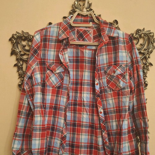 Women's red checkered shirt size L like new