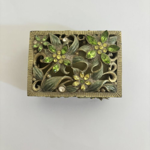 Decorative metal box with rhinestones like new, vintage style