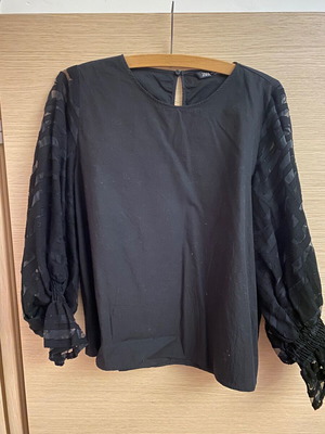 Zara black blouse with transparent sleeves, like new, size Large