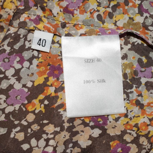 Baum Und Pferdgarten Silk Floral Top like new, size 40, colorful