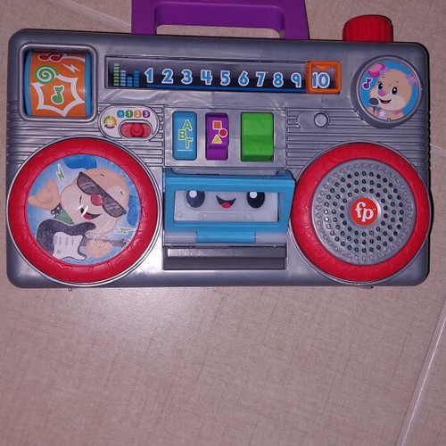 Fisher Price educational radio like new