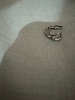 Women's silver ring new, does not tarnish