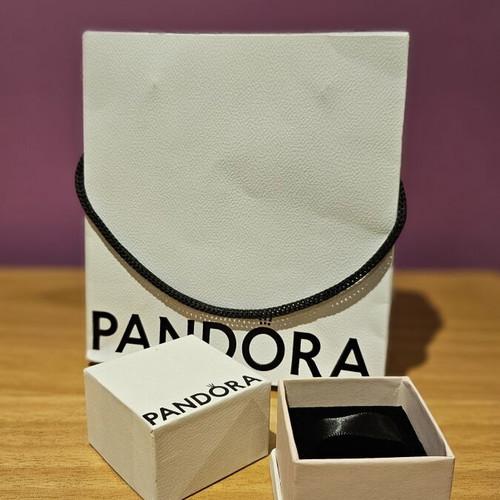 Pandora gift packaging like new, paper bag and box for jewelry