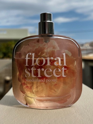 Floral Street Wonderland Peony EDP 50ml μεταχειρισμένο