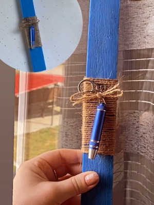 Candle new with screwdriver keychain