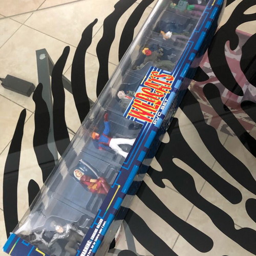 Wildcats 7-figure PVC set like new, Jim Lee, DC Direct