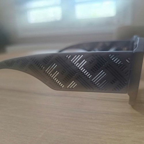 Fendi sunglasses new, gray