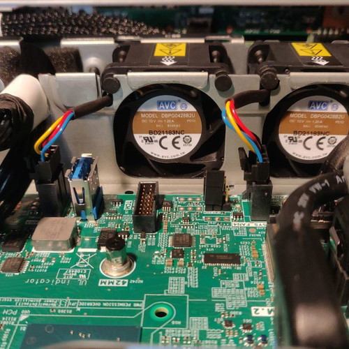 Lenovo ThinkSystem SR250 8-Bay Server new