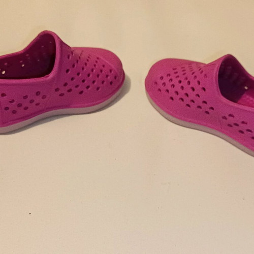 Fuchsia beach sandals toms size 5 (21 num.)