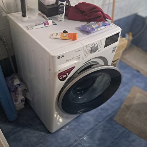 LG washing machine and dryer 8 kg