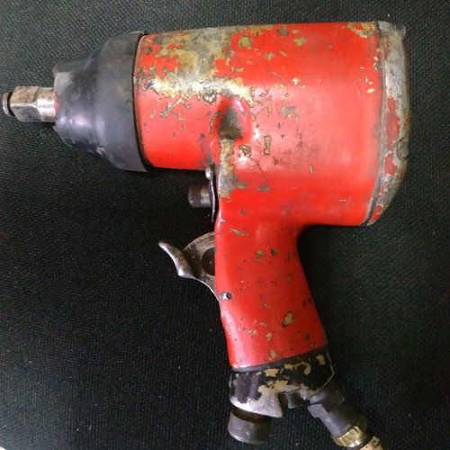 Car Air Impact Wrench used with sockets