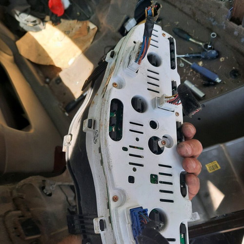Hyundai Santa Fe 04mod diesel instrument cluster used from automatic transmission