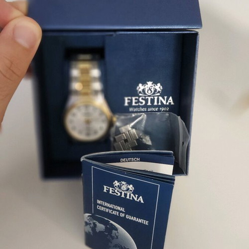 Festina Two-Tone Classic Watch like new with date display and water resistant