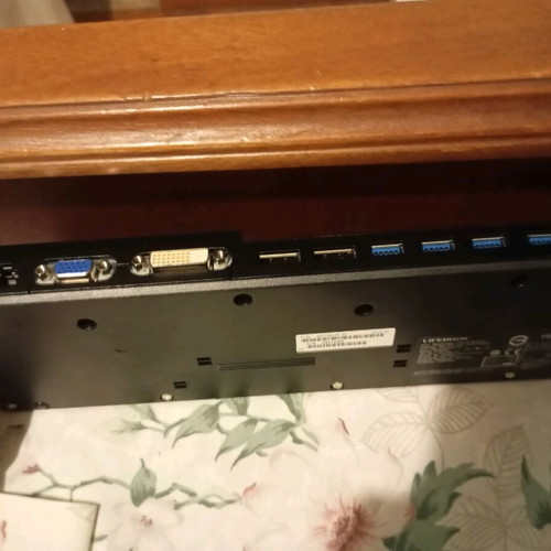 Think Pad Fujitsu Port Replicator Model NPR46 new