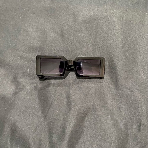 Black square sunglasses like new