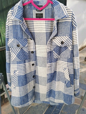 Funky Buddha shacket size M like new, white and blue