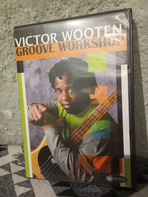 Groove Workshop 2-DVD set by Victor Wooten like new bass lessons