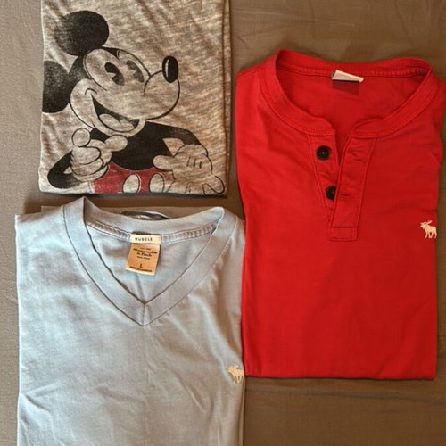 Abercrombie & Fitch t-shirt size L, three pieces