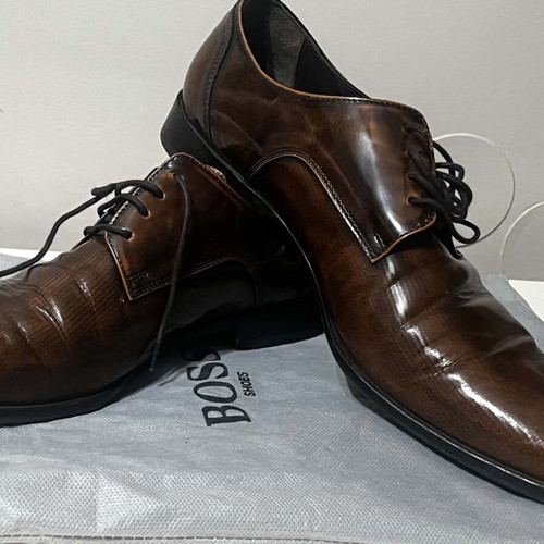 Boss shoes brown like new, size 43