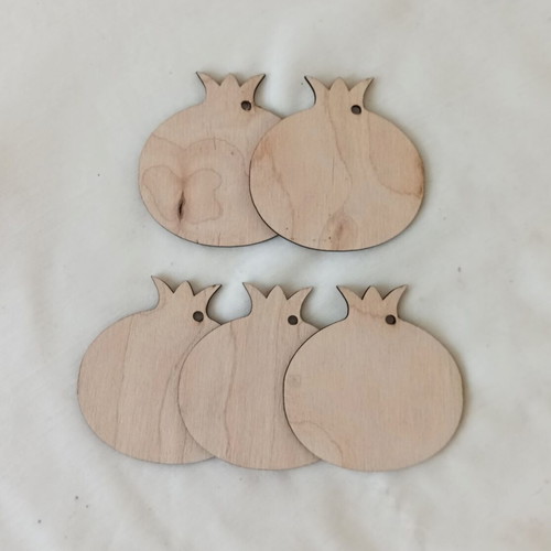 Wooden pomegranate shapes set of 5 for crafts, 8x8cm