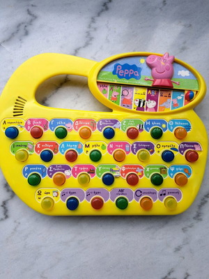 Peppa game like new with 8 different programs