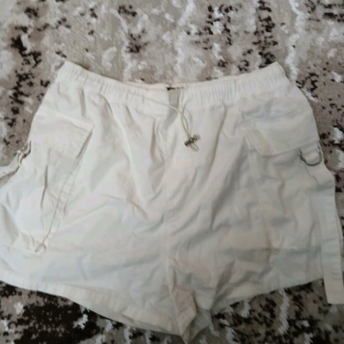 Tally white shorts used size 36