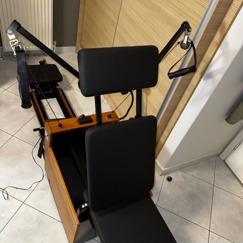 Joysong Home Gym Cube Rower like new with app connectivity
