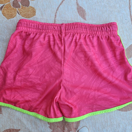 Converse kids shorts like new, pink and green, size XS