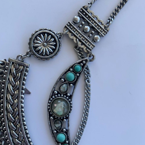Accessorize oxidized silver toned statement necklace new, turquoise