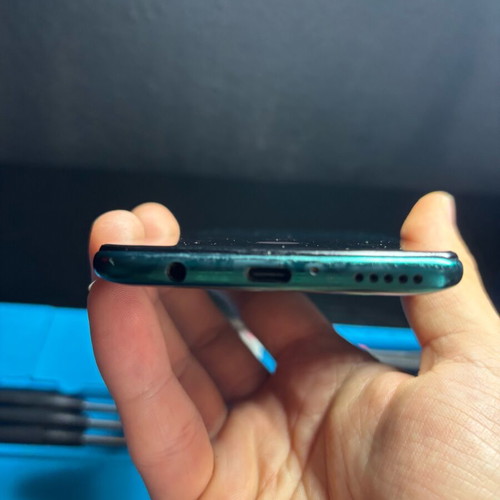 Huawei P40 Lite Emerald Green σαν καινούργιο με tempered glass