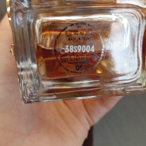 Ysl Libre Eau de Parfum 90ml like new with minor bottle defect
