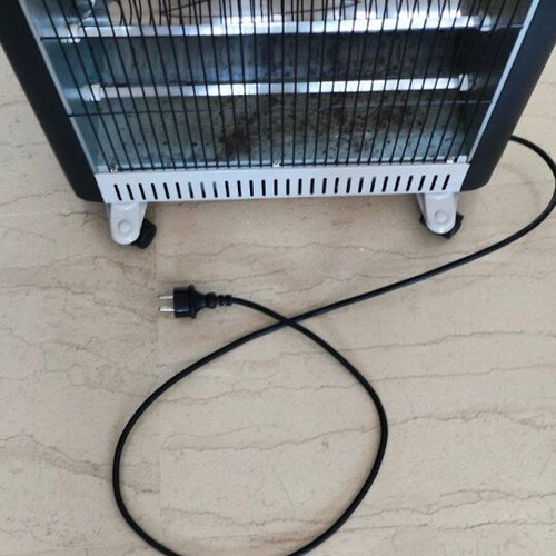 Quartz heater 2400W used in excellent condition and working