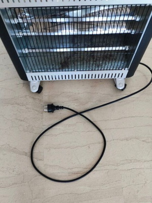 Quartz heater 2400W used in excellent condition and working