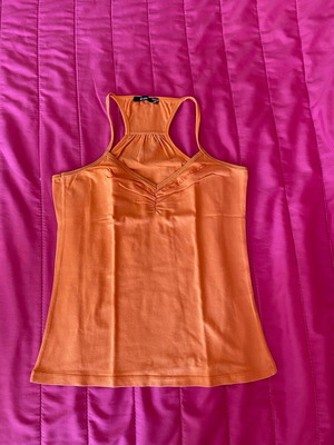 Toi Moi orange t-shirt like new, size M