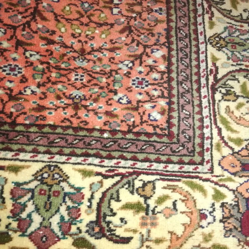 Handmade silk rug used with classic design and warm colors