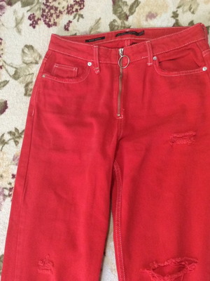 Γυναικείο παντελόνι τζιν Bershka Ν 36 μεταχειρισμένο με σκισίματα skinny