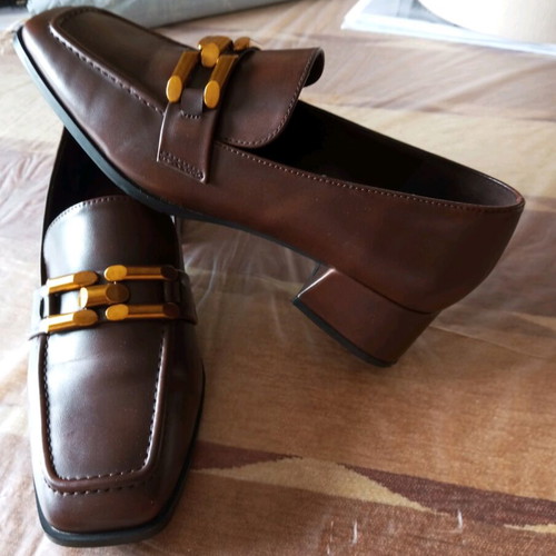 Brown pumps like new, 4cm heel, size 38
